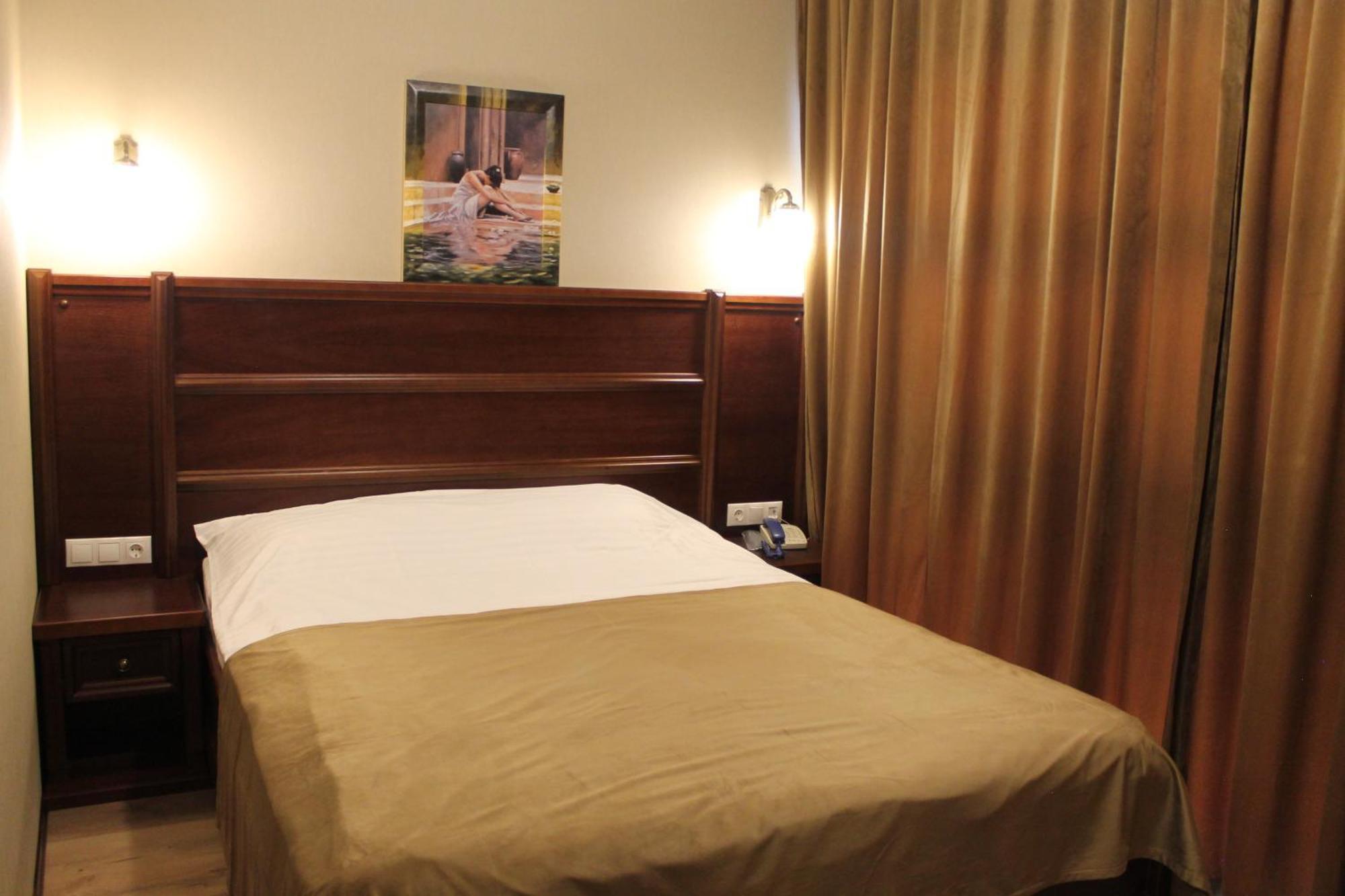 Green Duck Hotel Kharkiv Eksteriør billede