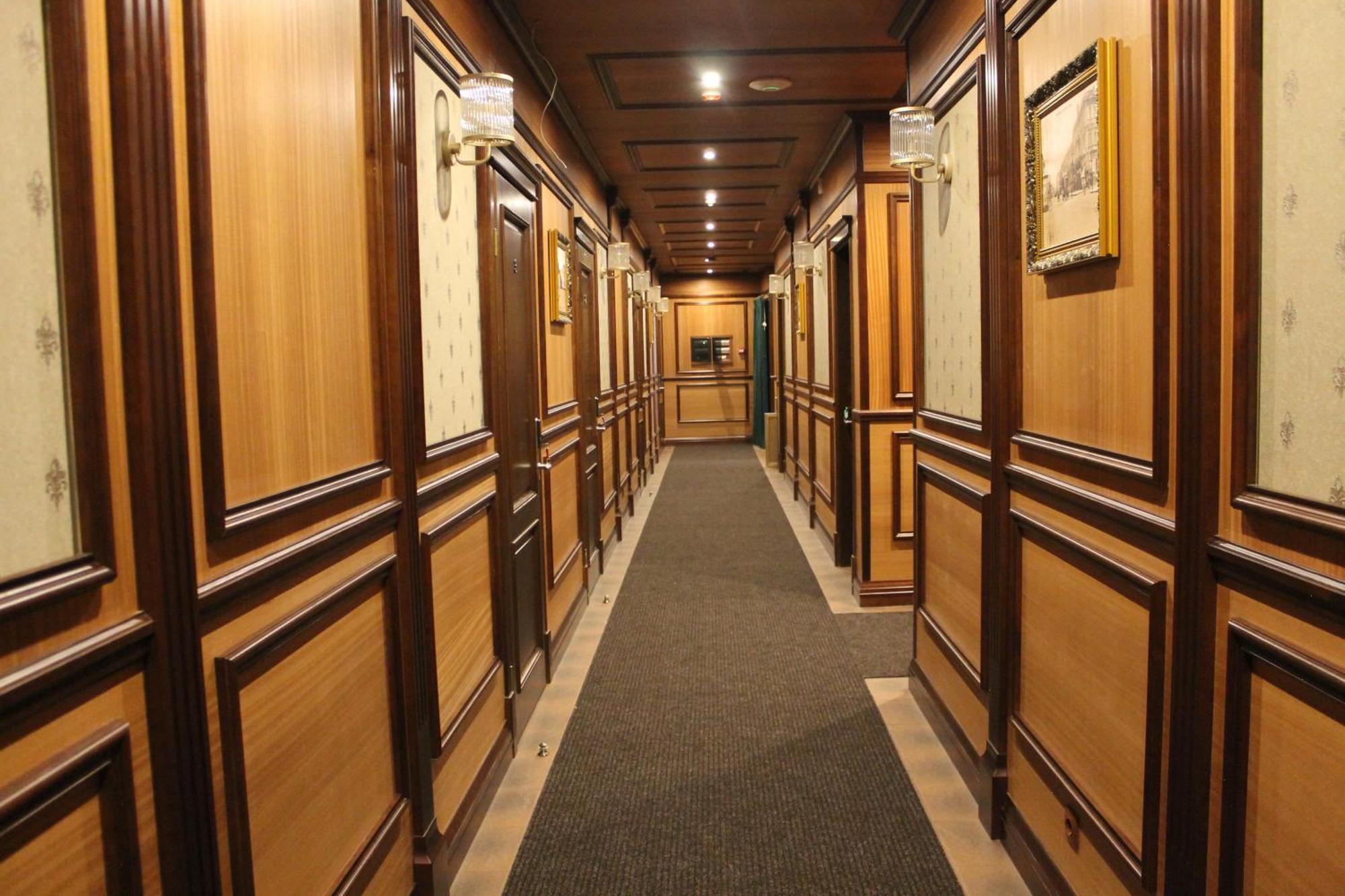Green Duck Hotel Kharkiv Eksteriør billede